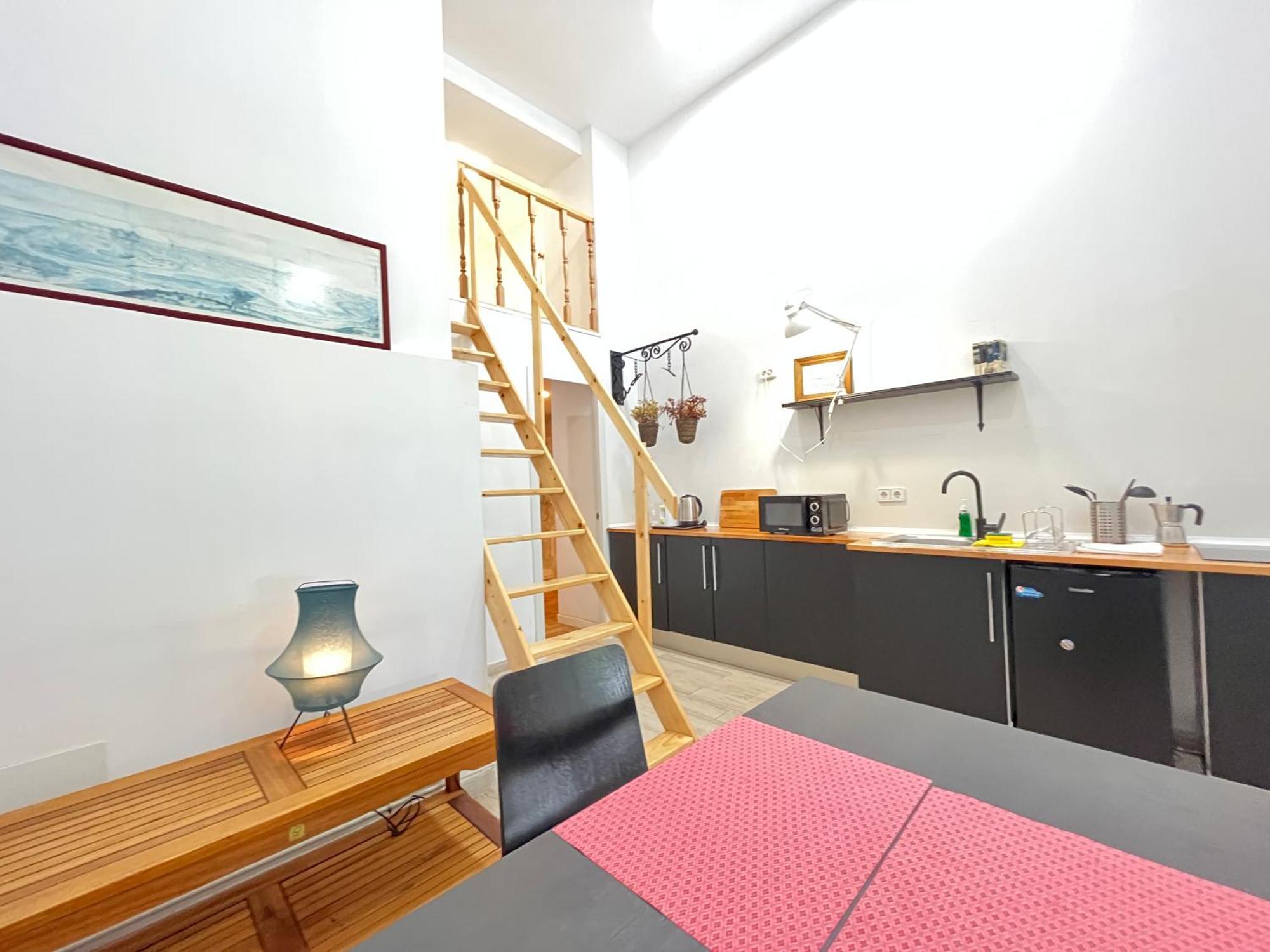 マドリードDuplex Manzanares Izq Amarillo Temporalアパートメント エクステリア 写真